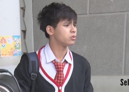 ARNOLD MAIN MUSIK DARI KECIL