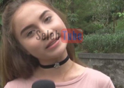 elina joerg gendong gendongan dengan bastian steel